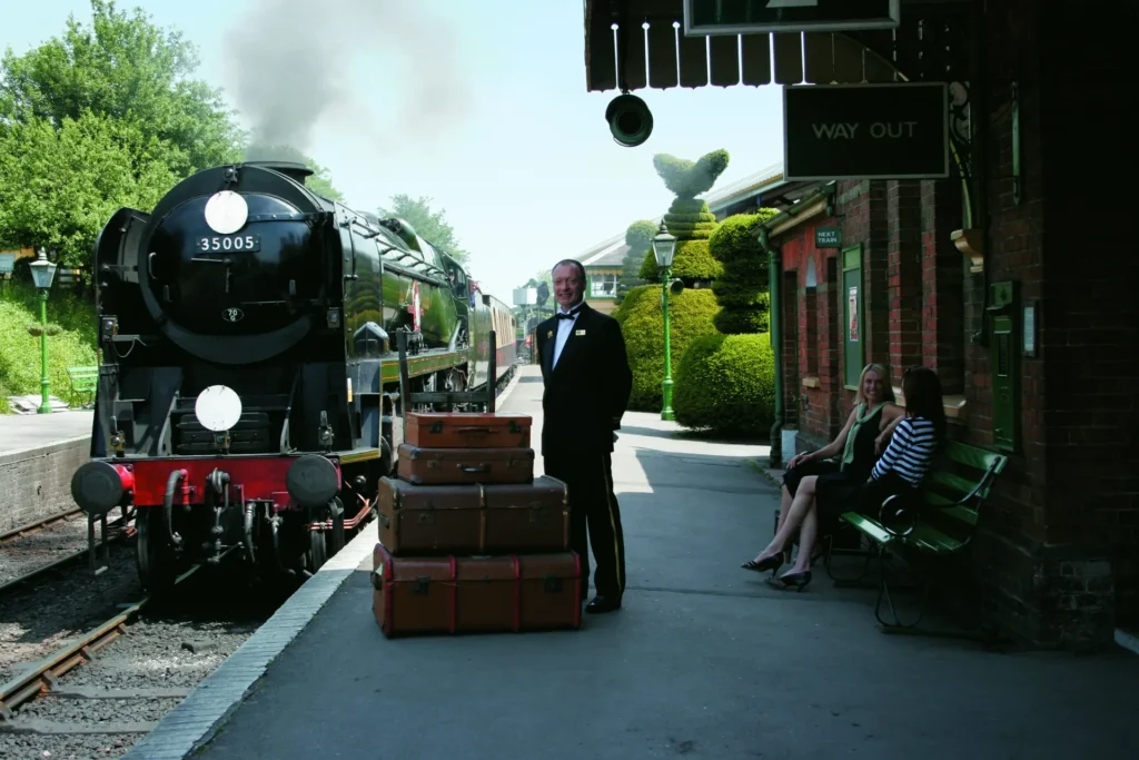 British-Pullman-Luxury-Train-UK-Steam