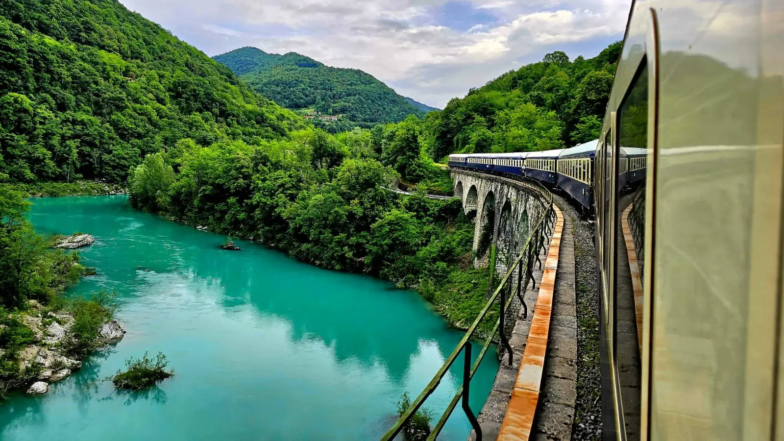 Castles of Transylvania: Istanbul to Budapest – Danube Express