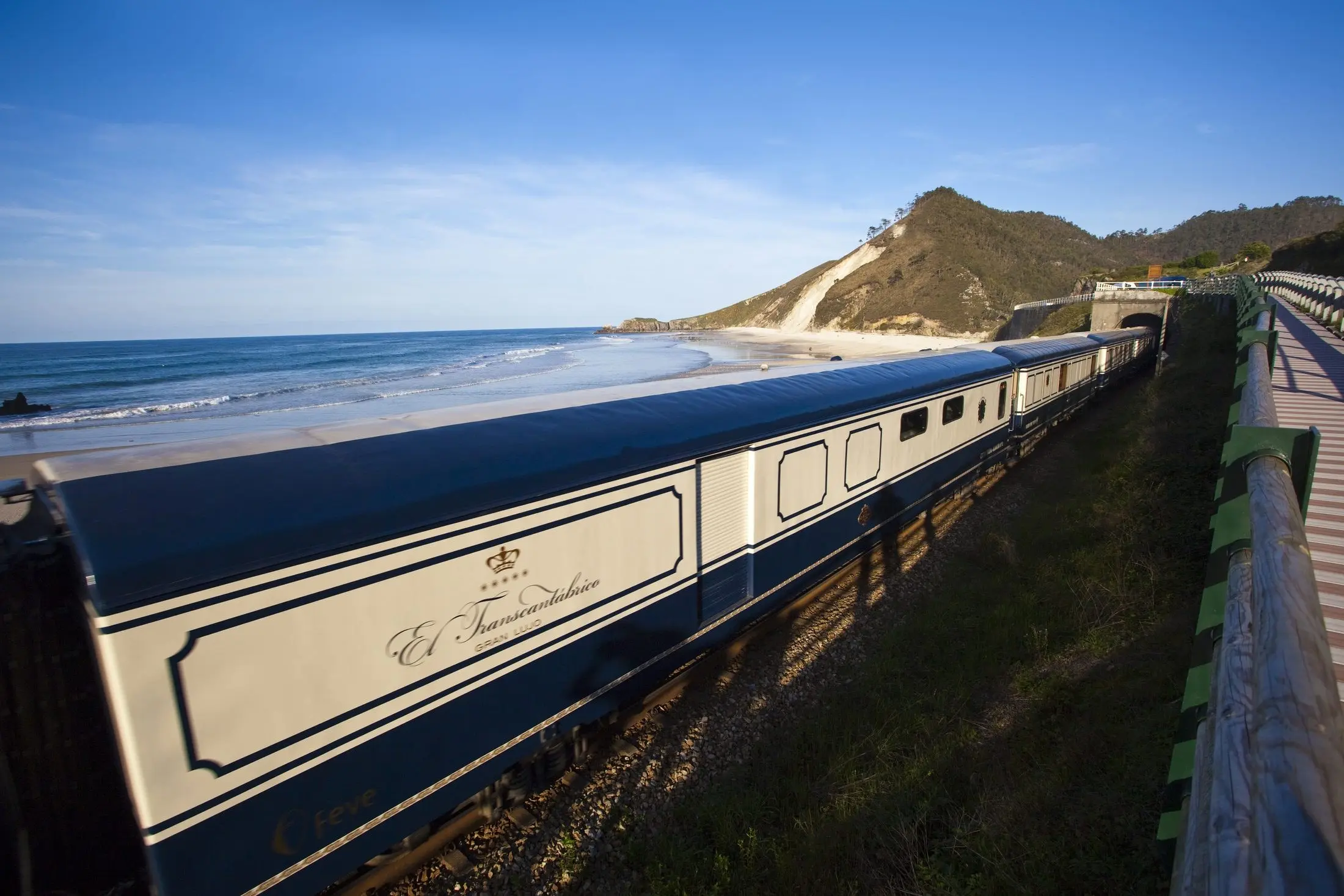 Santiago de Compostela to Gijón – El Transcantábrico